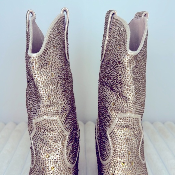 Women’s Rhinestone Cowboy Boots, light gold, size 9 - Picture 4 of 16